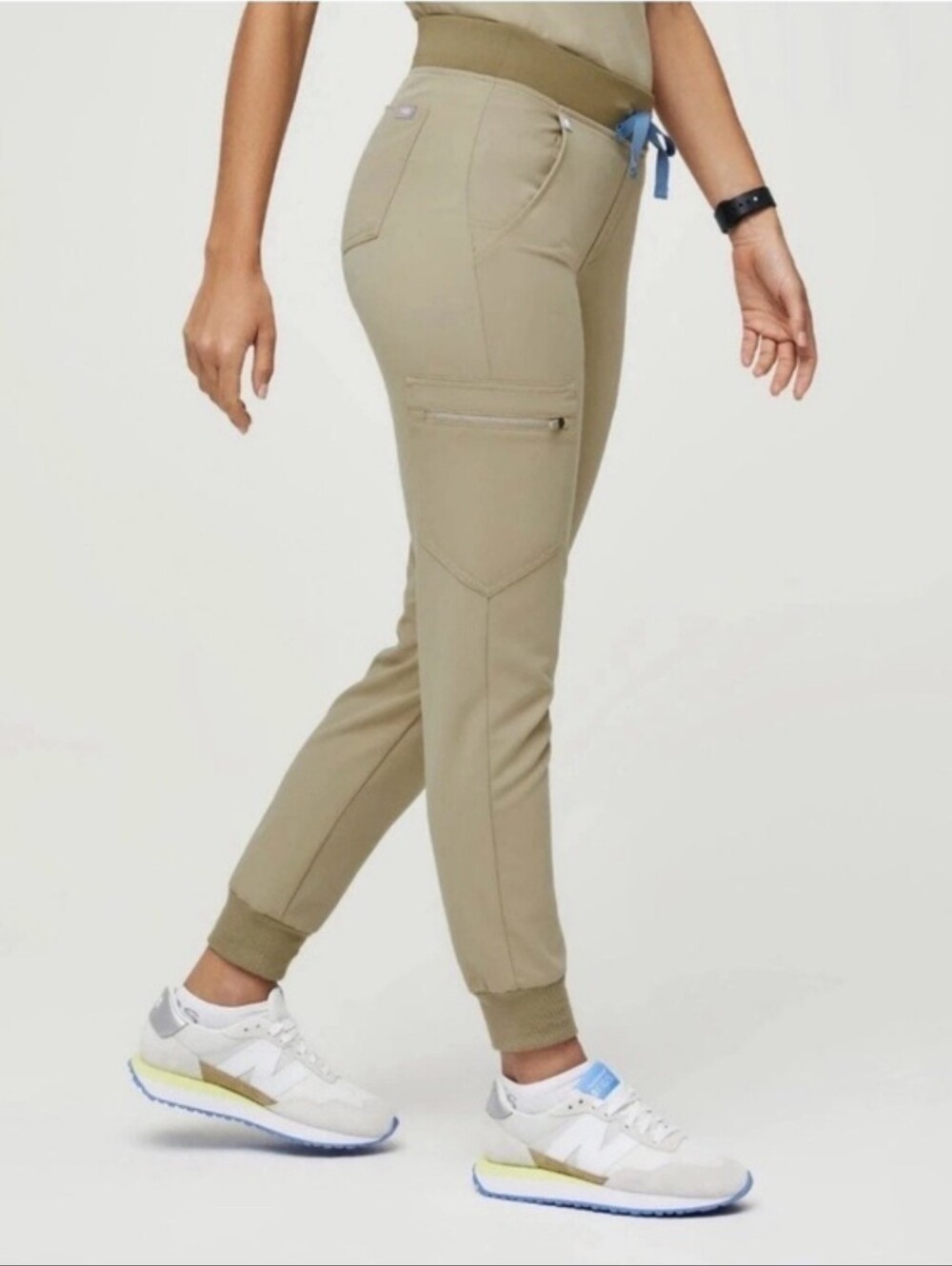 FIGS Zamora Sandstone Jogger Scrub Pants - Size Small